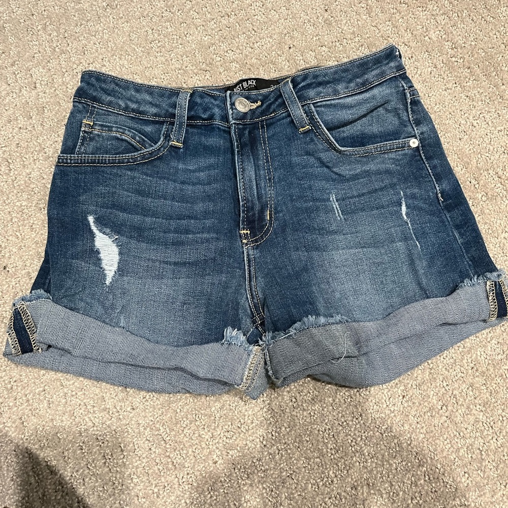 Just USA Romeo Distressed Cuffed Shorts sz. 26